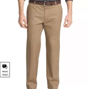 Izod Mens 30x32 straight leg khakis